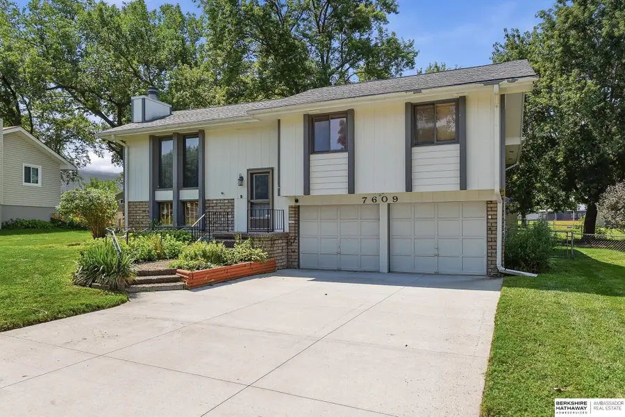 7609 Emiline Street, La Vista, NE 68128 - #3