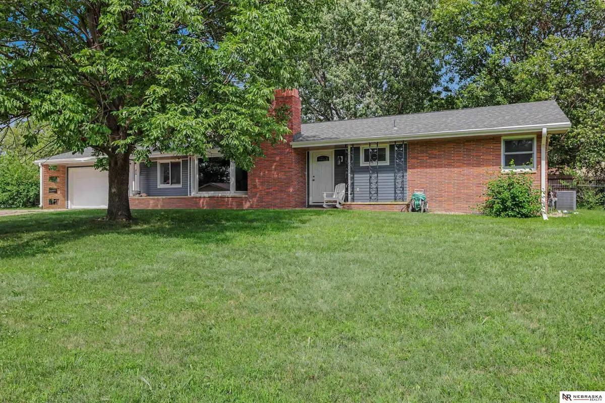530 Village View Drive, Hickman, NE 68372 - #1