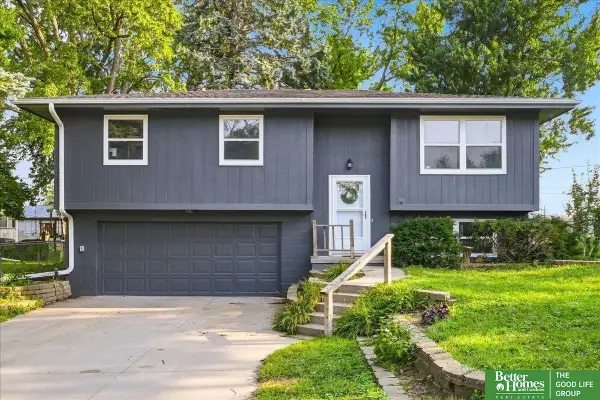 2509 Childs Road W, Bellevue, NE 68147