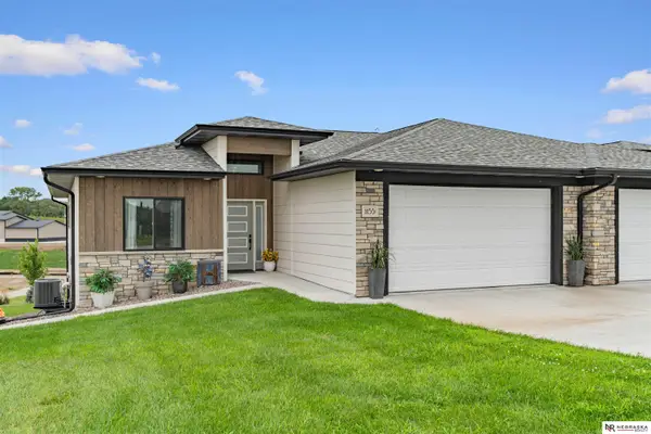 1155 Sand Hill Road, Louisville, NE 68037