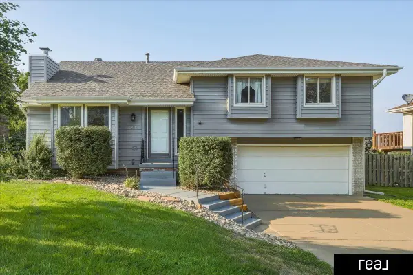916 Bordeaux Avenue, Bellevue, NE 68123
