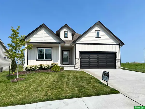 17605 Willit Street, Bennington, NE 68007