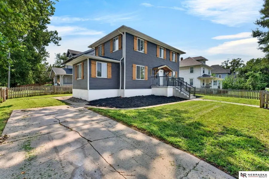 2003 Pinkney Street, Omaha, NE 68110 - #3