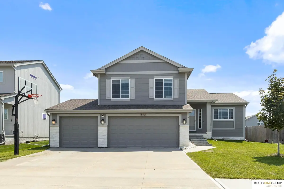 21203 Drexel Street, Elkhorn, NE 68022-4088 - #1