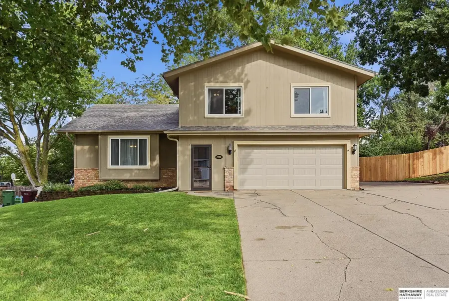 906 Brenton Avenue, Bellevue, NE 68005 - #2