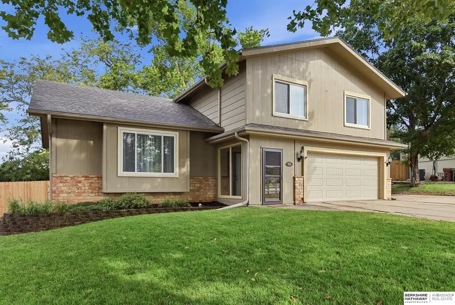 906 Brenton Avenue, Bellevue, NE 68005 - #3