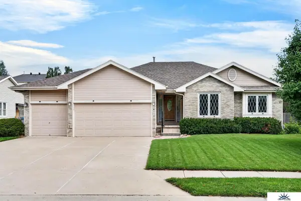 16110 Emiline Street, Omaha, NE 68136