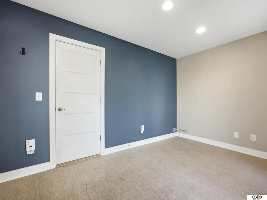 1205 S 10th Court, Omaha, NE 68108 - #3