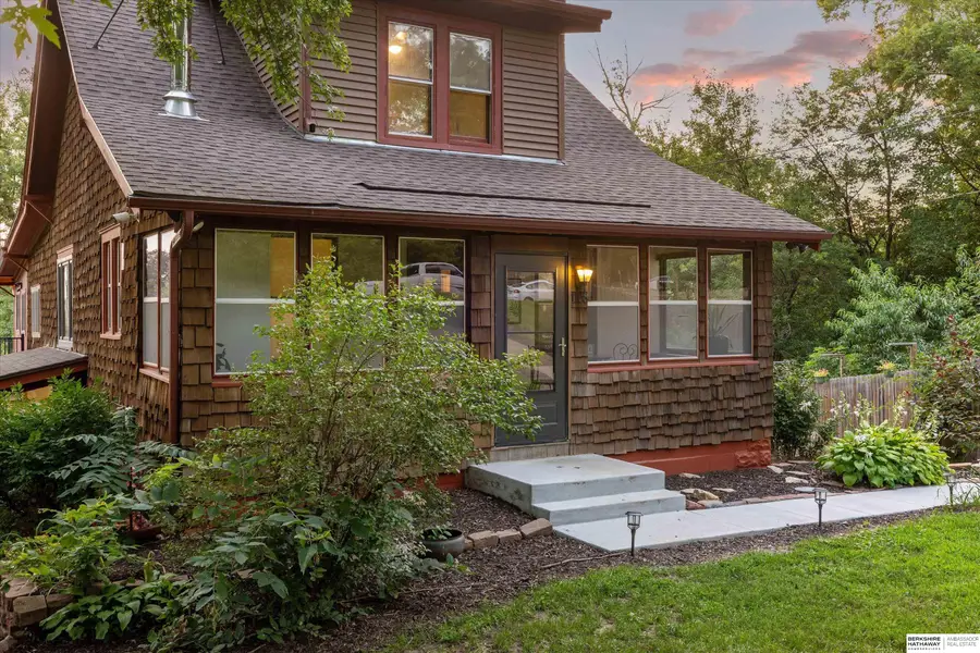 1106 Bellevue Boulevard N, Bellevue, NE 68005 - #3