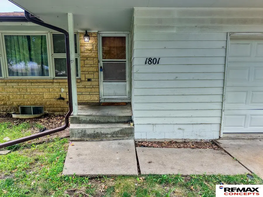 1801 E Manor Drive, Lincoln, NE 68506 - #3