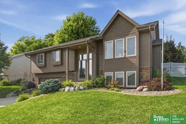 302 Carly Circle, Council Bluffs, IA 51503