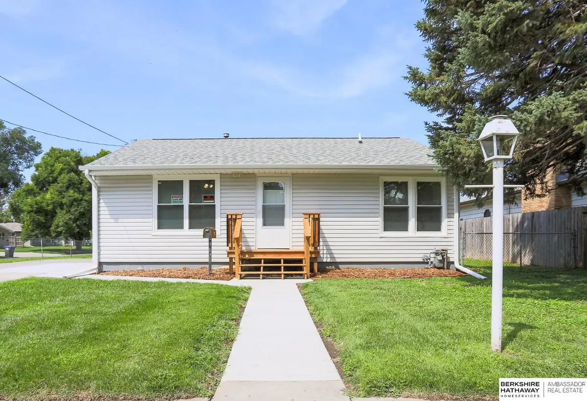 504 N 27th Street, Council Bluffs, IA 51501 - #1