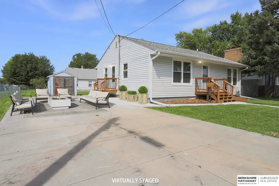 504 N 27th Street, Council Bluffs, IA 51501 - #3