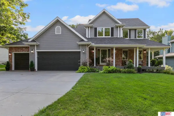 7125 Beaver Hollow Circle, Lincoln, NE 68516