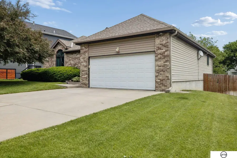 7412 Collister Road, Lincoln, NE 68516 - #2