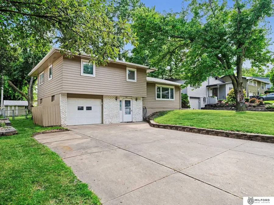 9127 Spaulding Street, Omaha, NE 68134 - #2