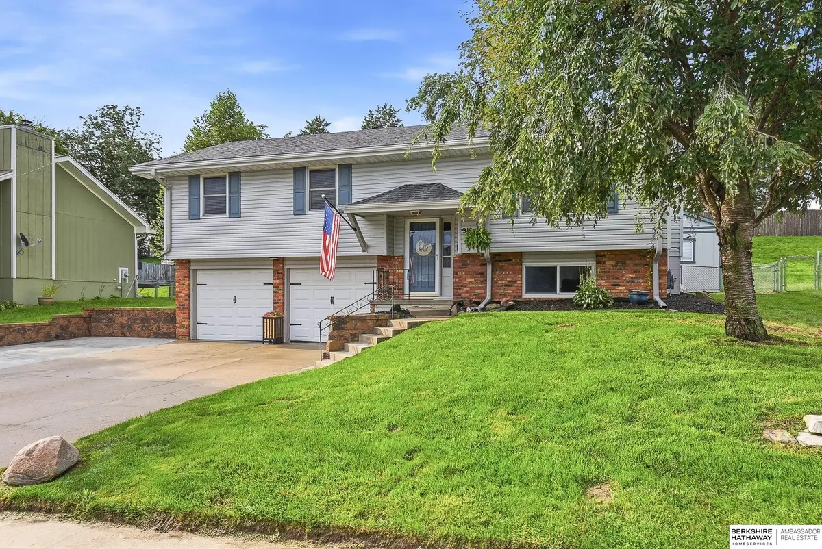 919 Bordeaux Avenue, Bellevue, NE 68123 - #1