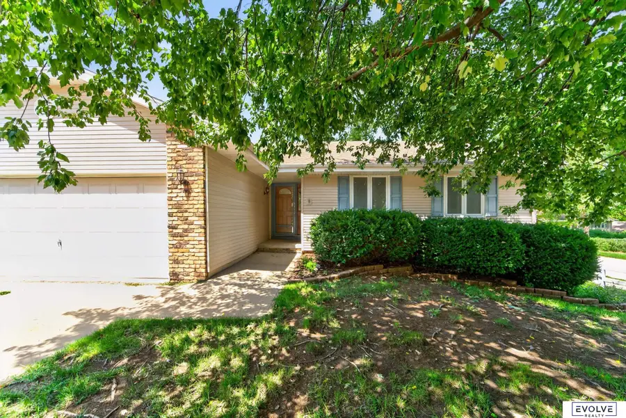 9324 Y Street, Omaha, NE 68127 - #2