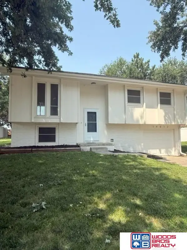 14012 Barretts Drive, Omaha, NE 68138