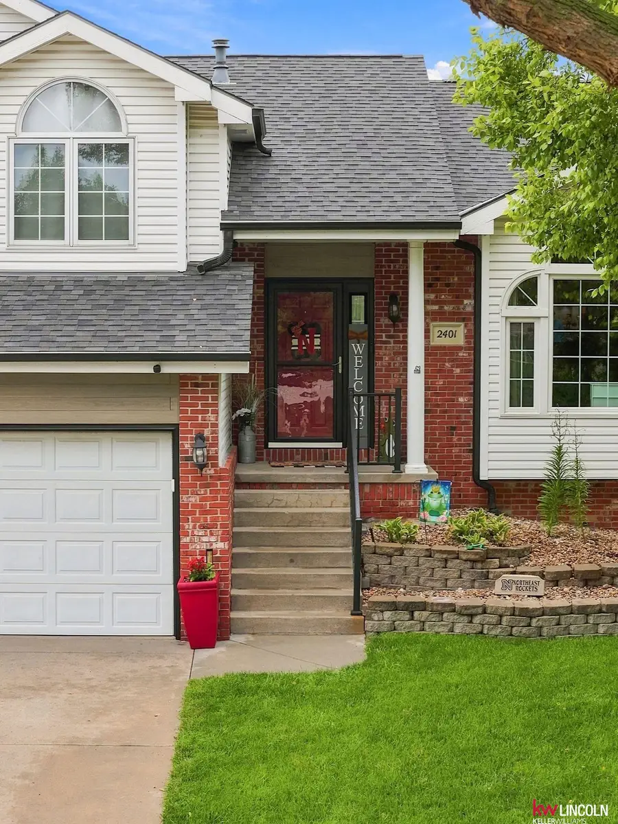 2401 Nancy Drive, Lincoln, NE 68507 - #3
