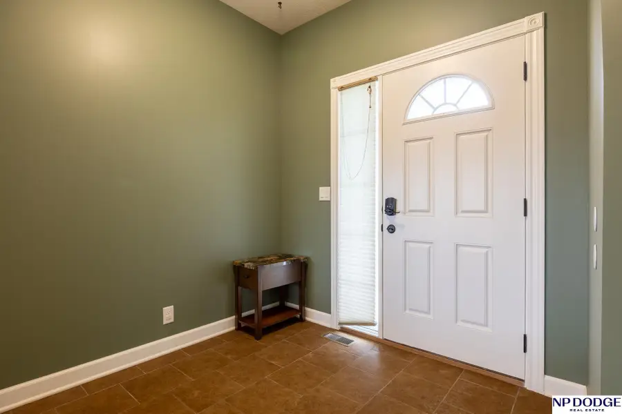 2725 Hoy Street, Lincoln, NE 68516 - #3