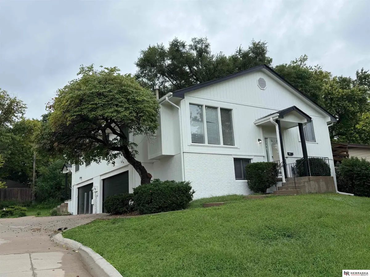 2133-2135 S 46th Avenue, Omaha, NE 68106 - #1