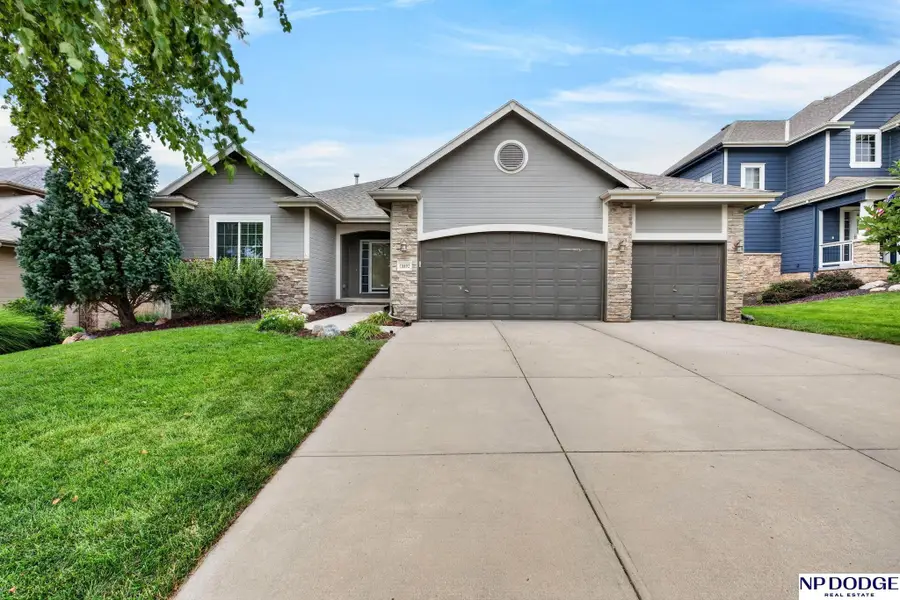 18892 Leavenworth Street, Elkhorn, NE 68022 - #3