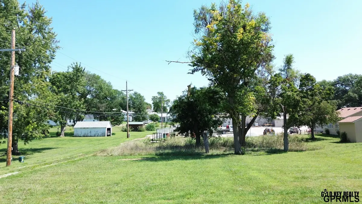 915 M Street, Auburn, NE 68305 - #1