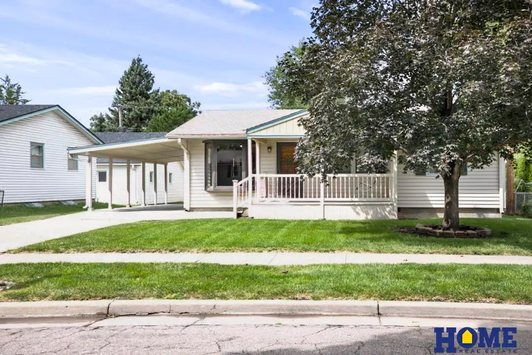 4220 Greenwood Street, Lincoln, NE 68504 - #1