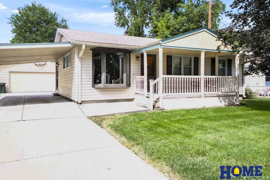 4220 Greenwood Street, Lincoln, NE 68504 - #3