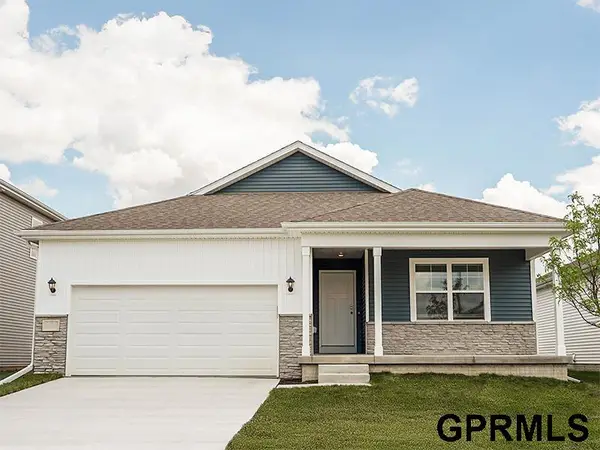 12664 S 206th Street, Gretna, NE 68028