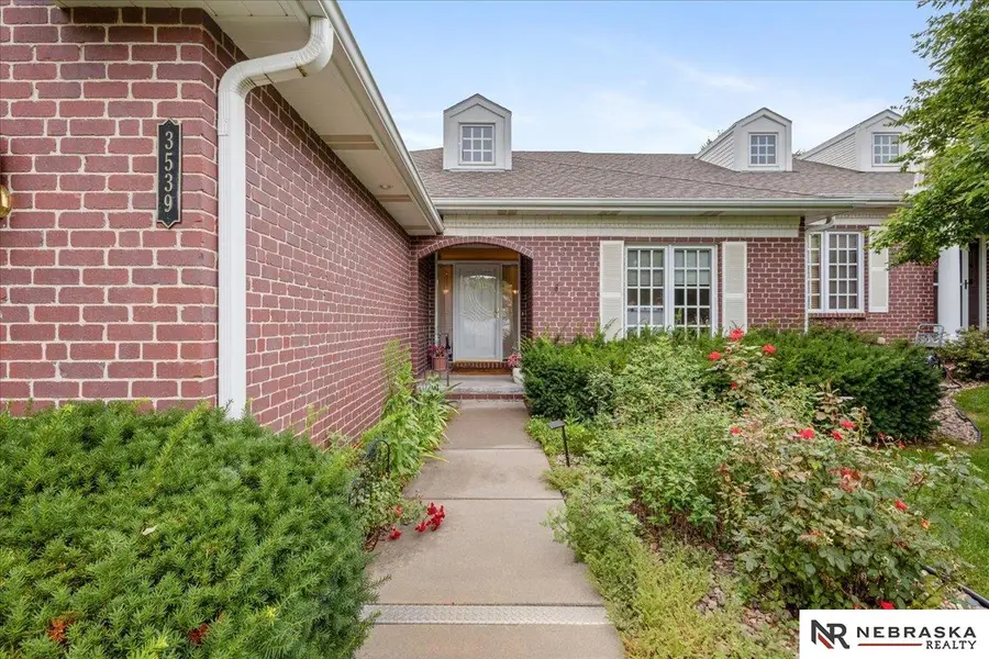 3539 Cape Charles Road E, Lincoln, NE 68516 - #2