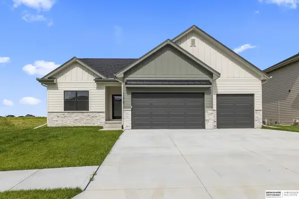 11016 S 218th Street, Gretna, NE 68028