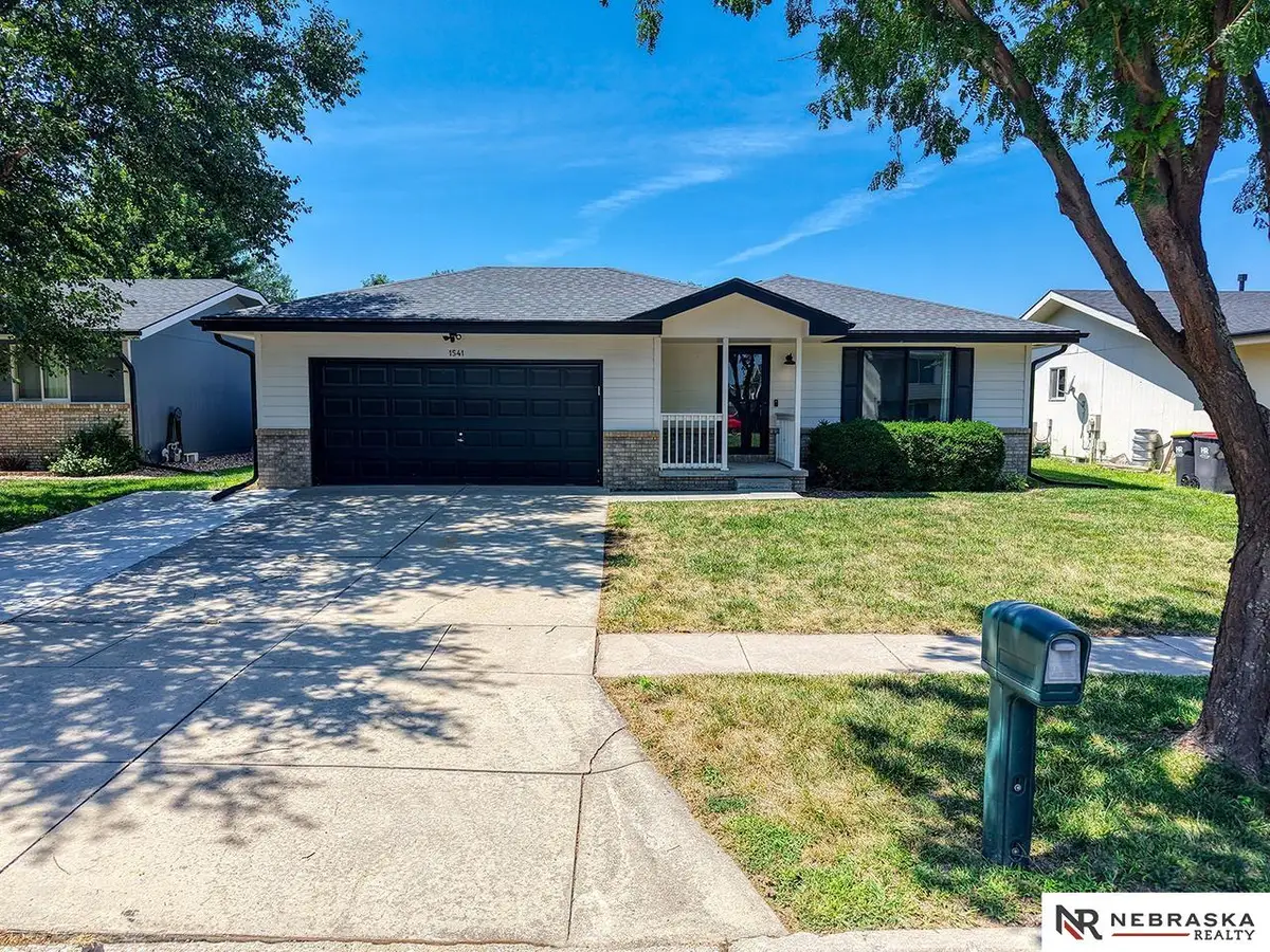 1541 SW Lacey Lane, Lincoln, NE 68522 - #1
