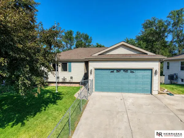 2836 NW 7th Street, Lincoln, NE 68521