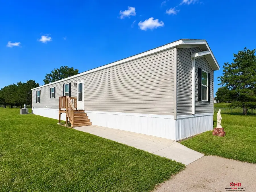 1010 W Peach Street, Lincoln, NE 68522 - #2