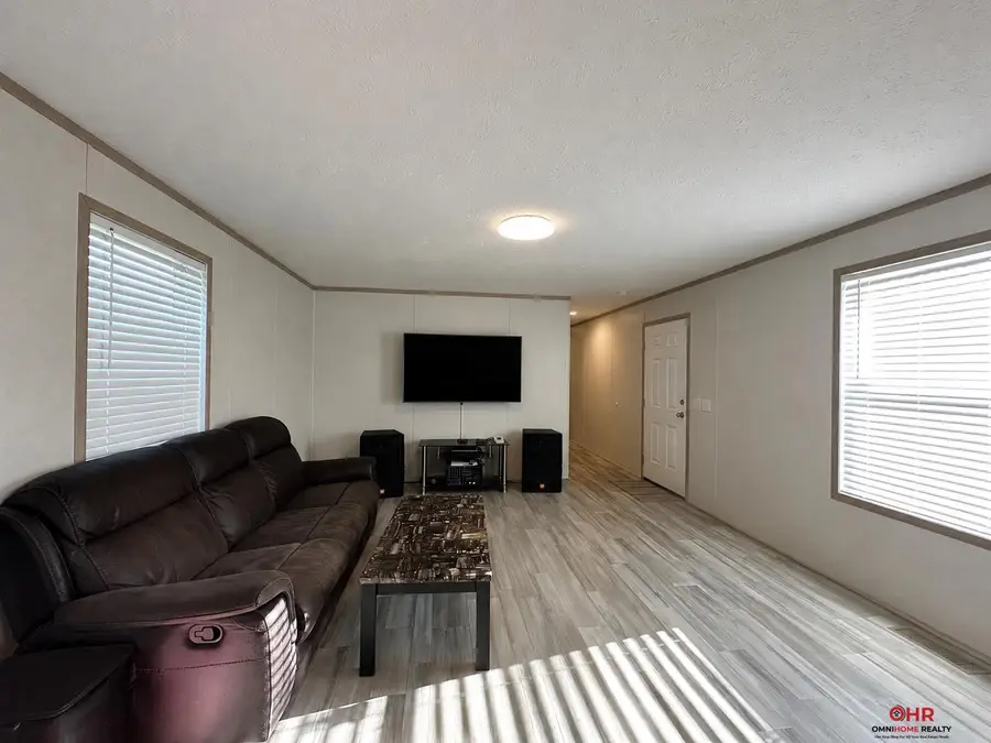 1010 W Peach Street, Lincoln, NE 68522 - #3