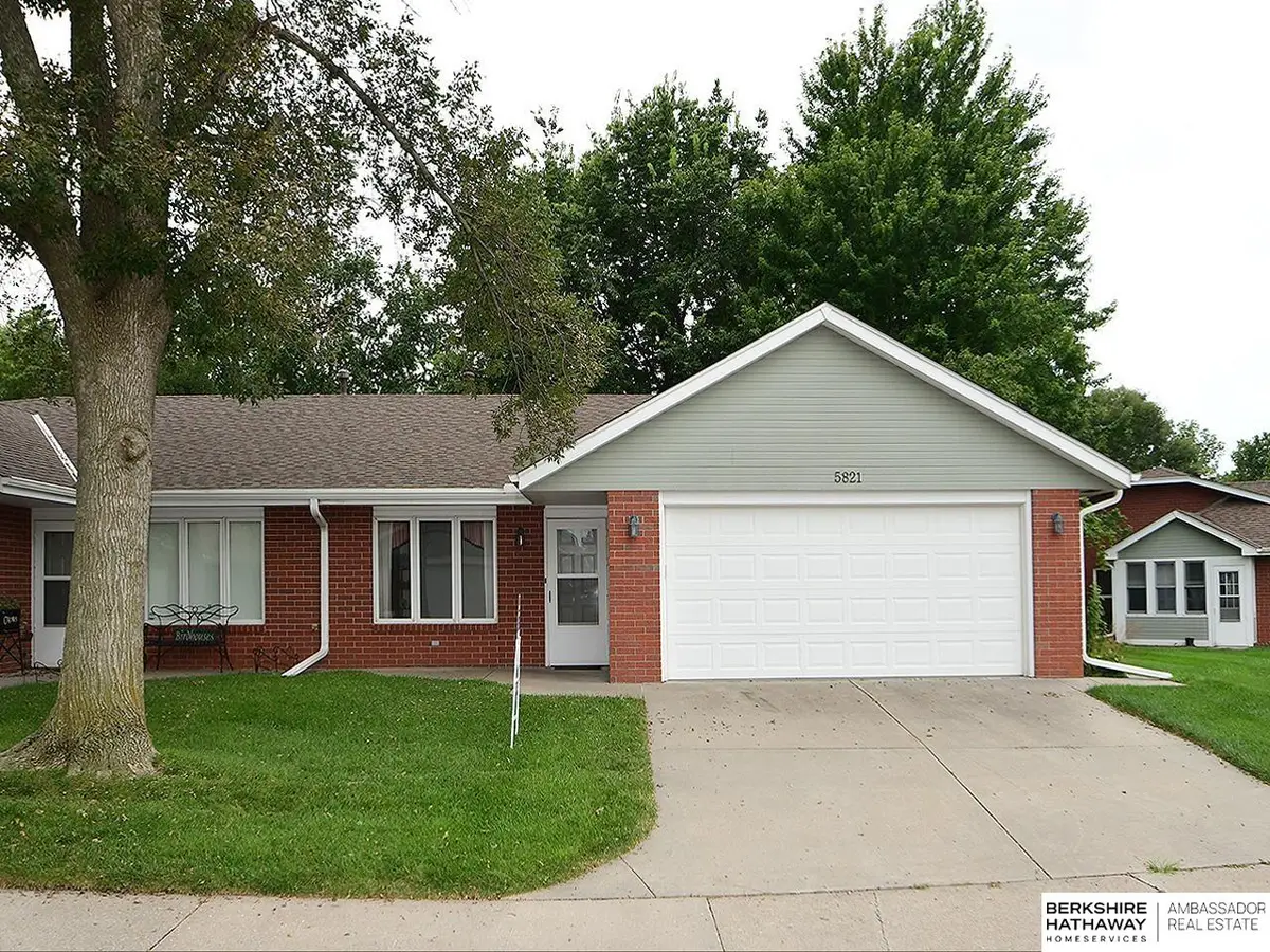 5821 Wood Ridge Court #5, Lincoln, NE 68506 - #1
