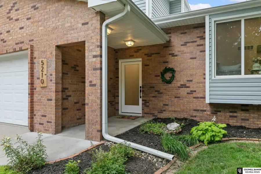 5210 Jade Court, Lincoln, NE 68516 - #3