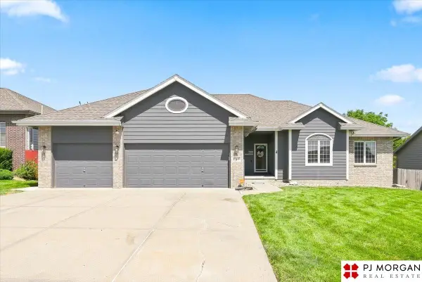 15446 Briar Street, Omaha, NE 68138