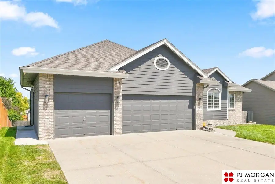 15446 Briar Street, Omaha, NE 68138 - #3
