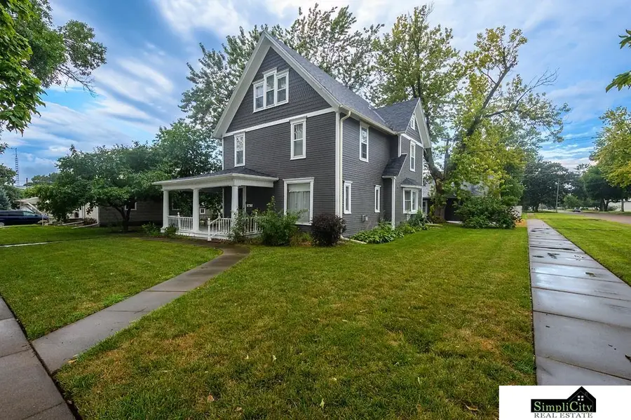 653 N Dakota Street, Superior, NE 68978 - #2