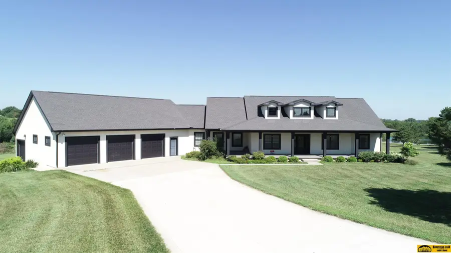 1265 Lakeview Lane, Beatrice, NE 68310 - #2