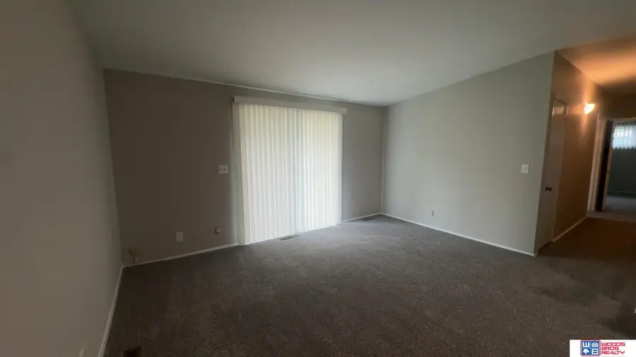 5725 Greenwood Street, Lincoln, NE 68507 - #3