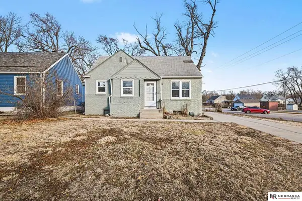 2611 Jackson Street, Bellevue, NE 68005