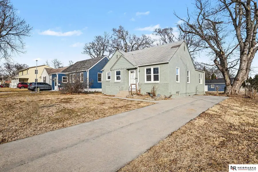2611 Jackson Street, Bellevue, NE 68005 - #2