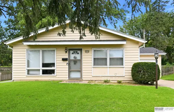 3716 S 92nd Street, Omaha, NE 68124