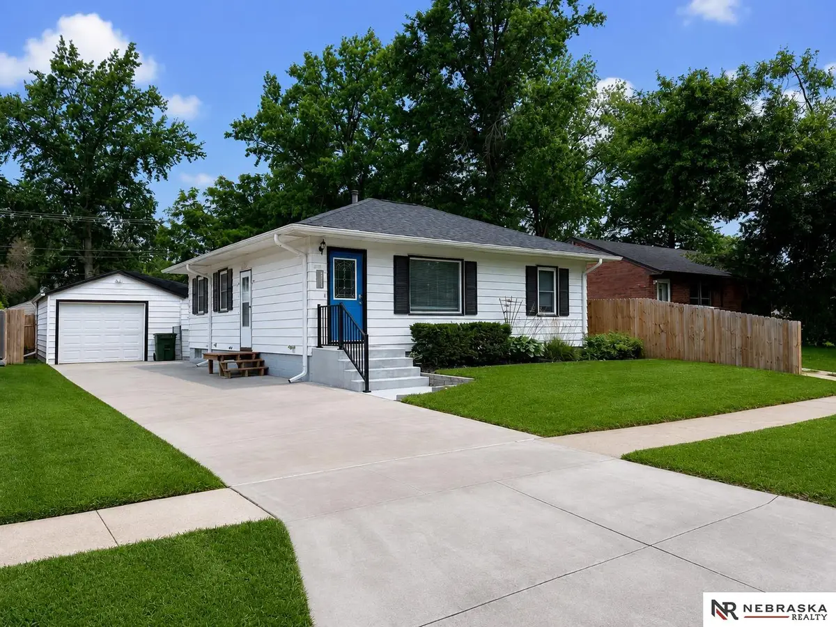 5411 Knox Street, Lincoln, NE 68504 - #1