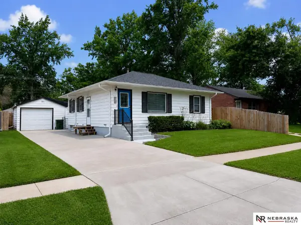 5411 Knox Street, Lincoln, NE 68504