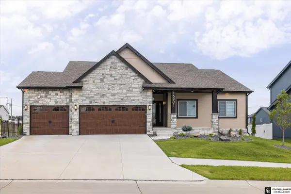 16901 Vernon Avenue, Omaha, NE 68116